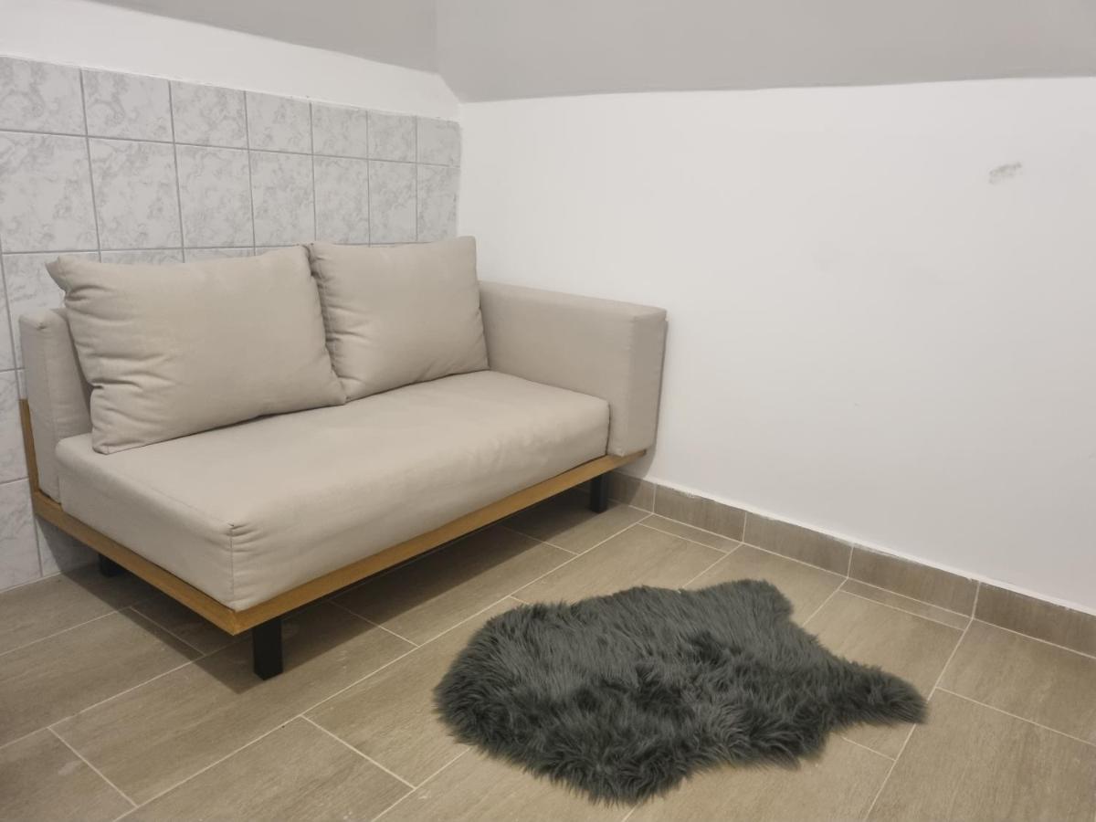 Sosto Apartman Székesfehérvár Esterno foto