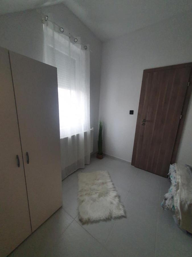 Sosto Apartman Székesfehérvár Esterno foto
